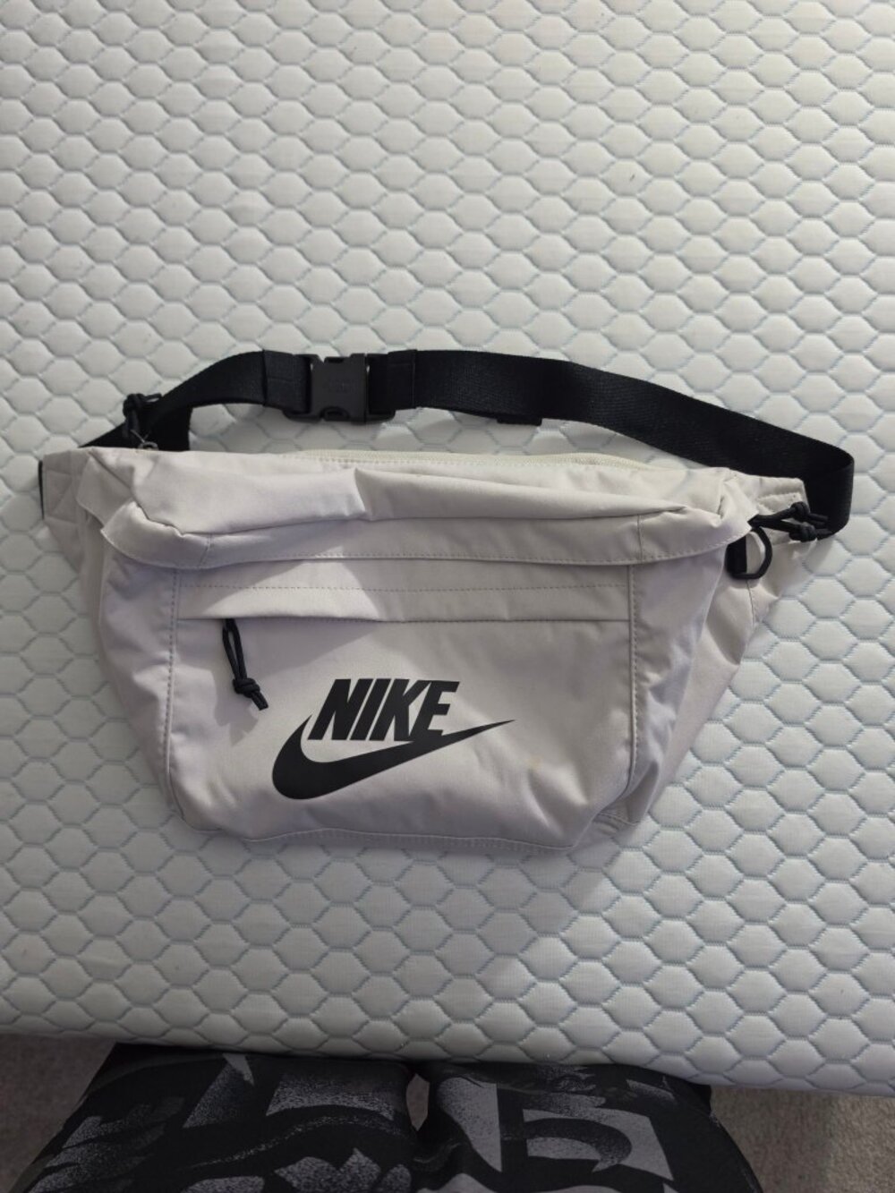 Nike Heritage Waist Pack Cream Black Strap